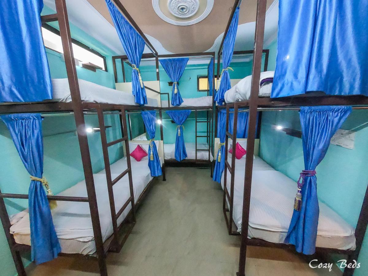 Hostel Cozy Beds Rishikesh Exterior photo